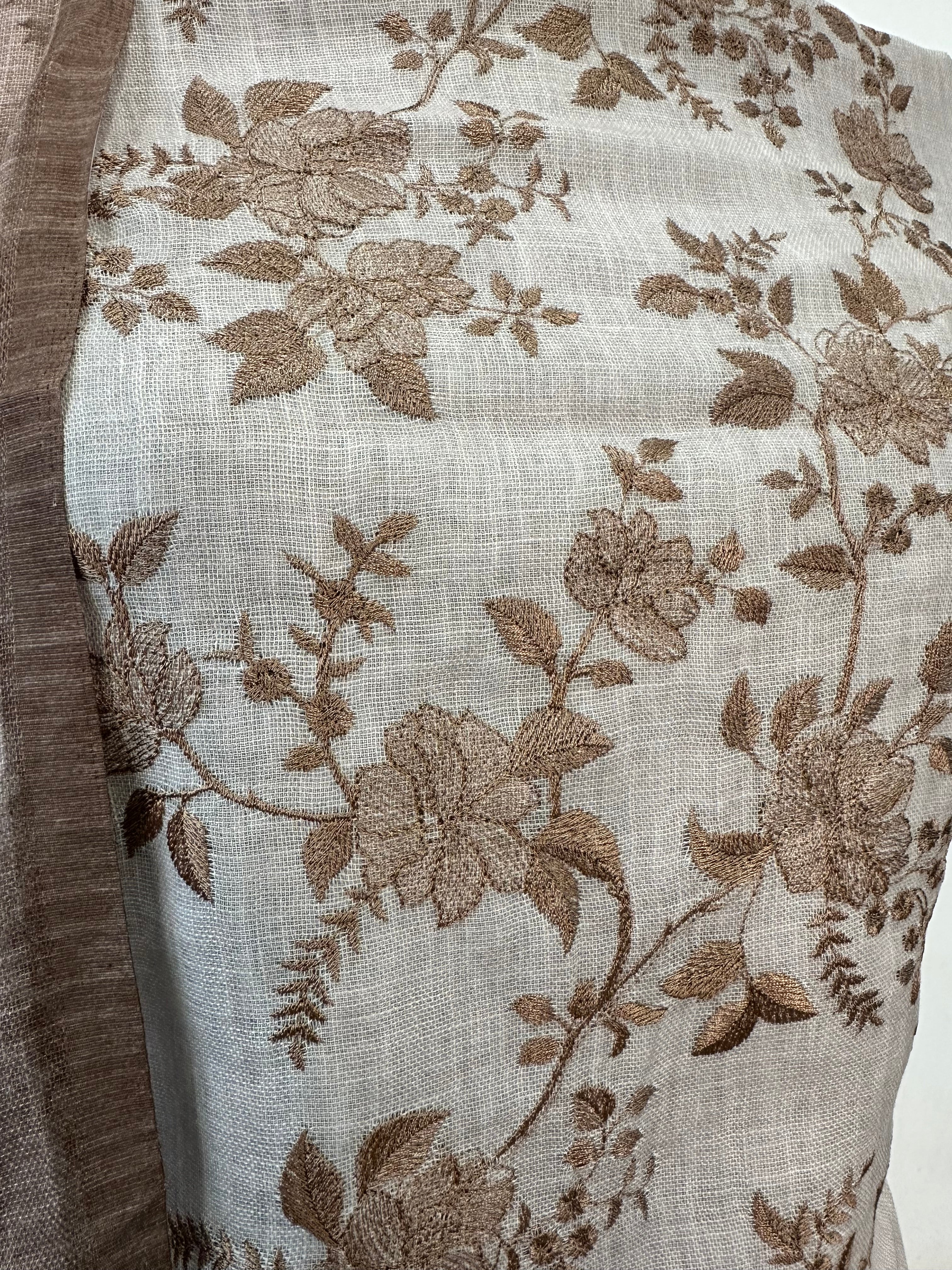 Roses and Leaves Suit Set