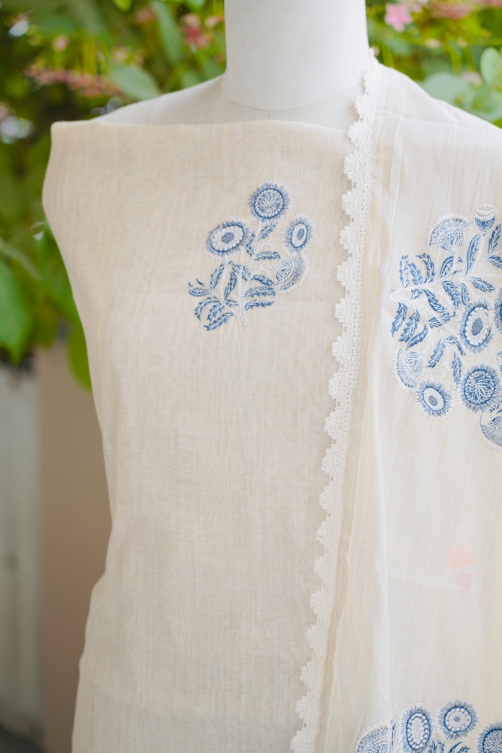 Indigo Thread Garden Set