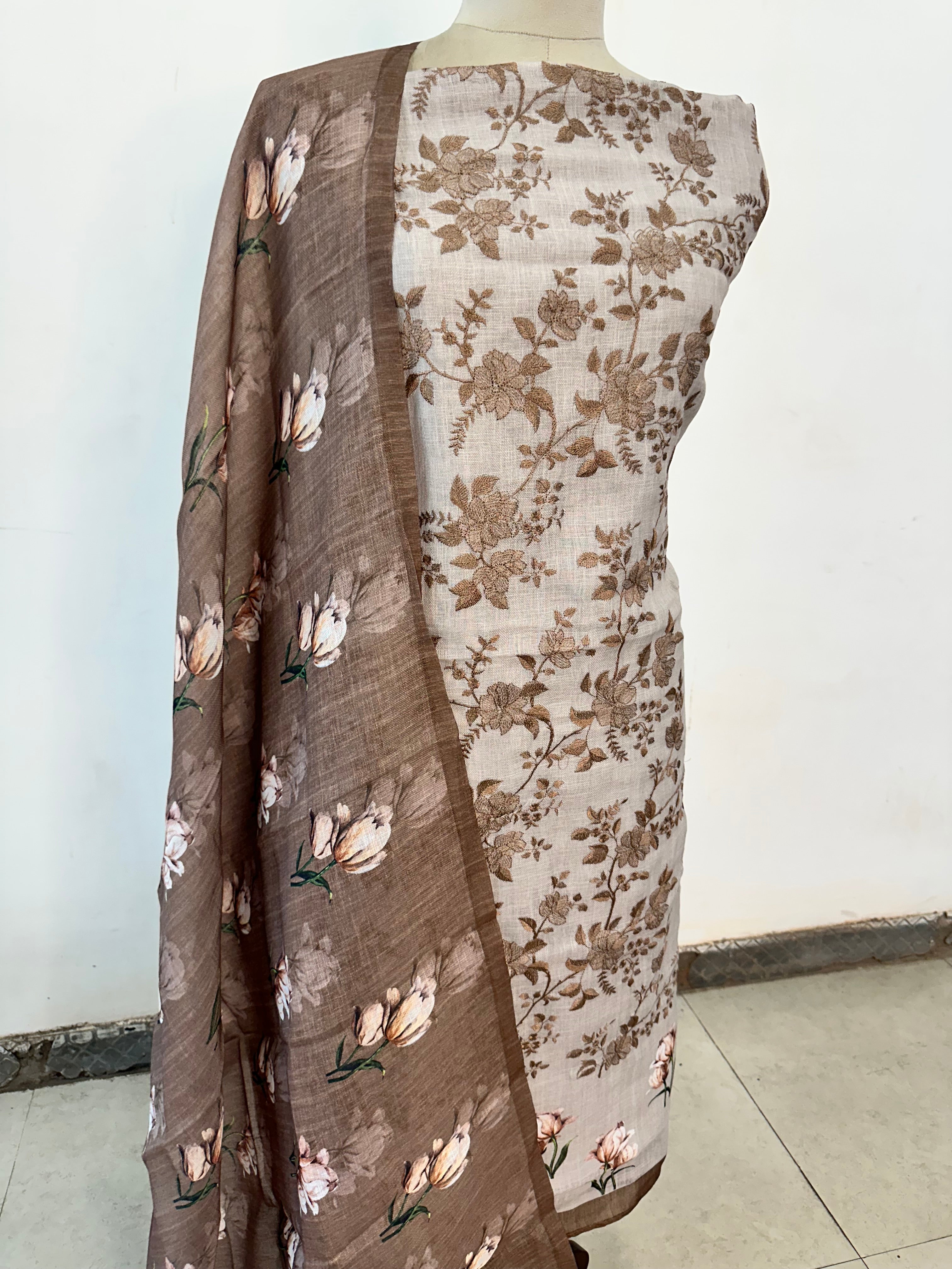 Roses and Leaves Suit Set