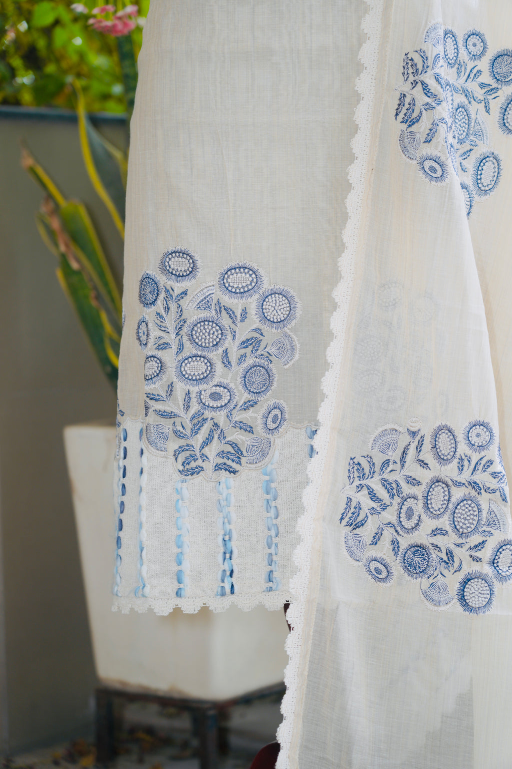 Indigo Thread Garden Set