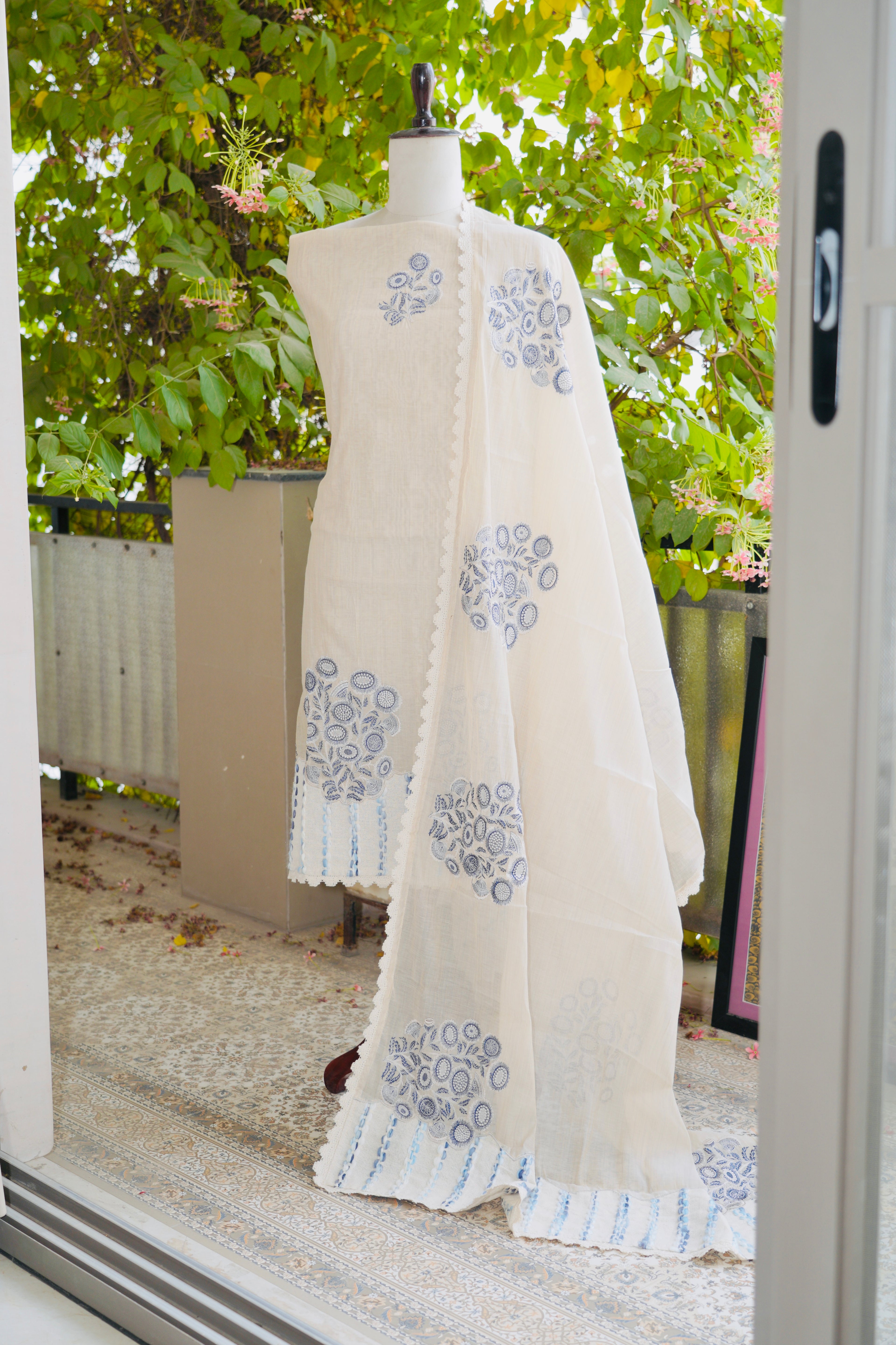 Indigo Thread Garden Set