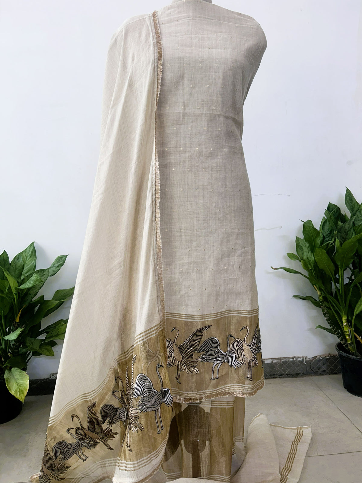 Ivory Swan Elegance Unstitched Suits
